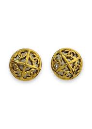 jewelry that girls must have a piece