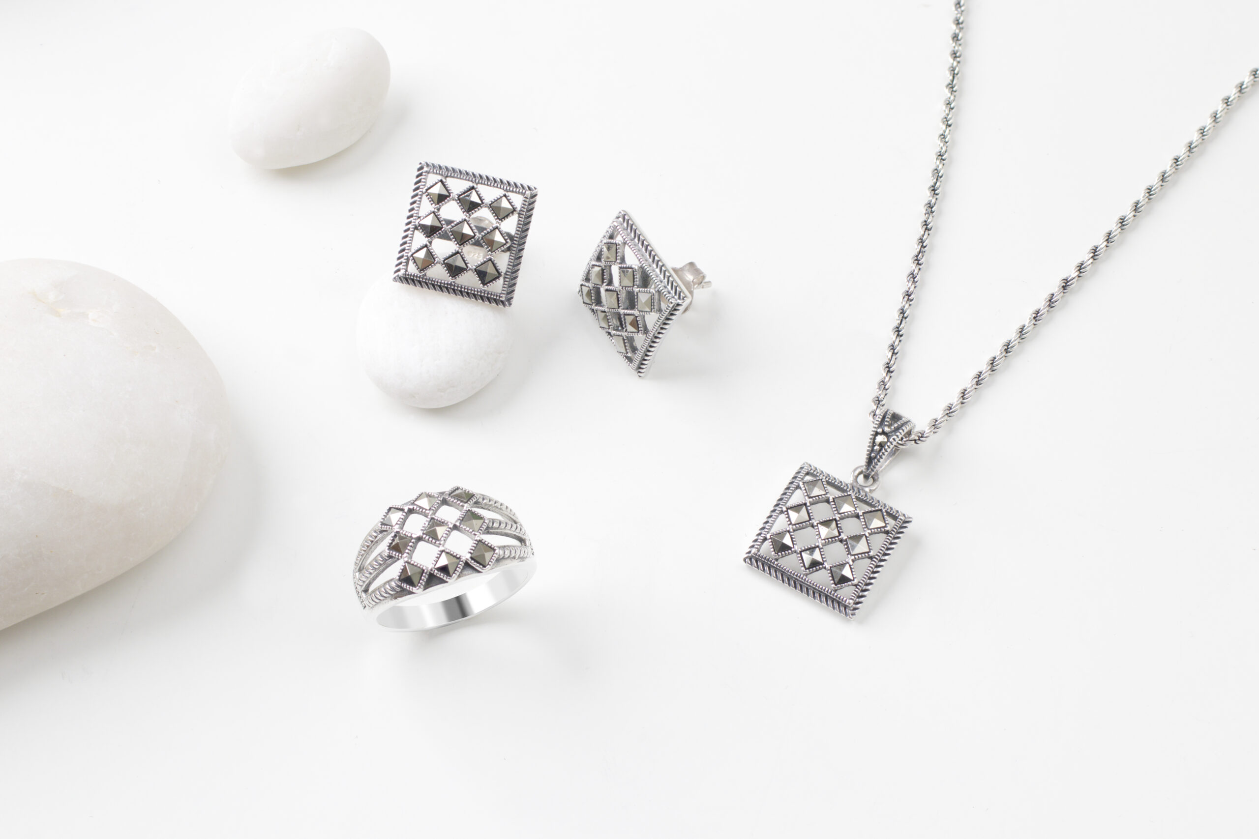 Jewelry Manufacturers