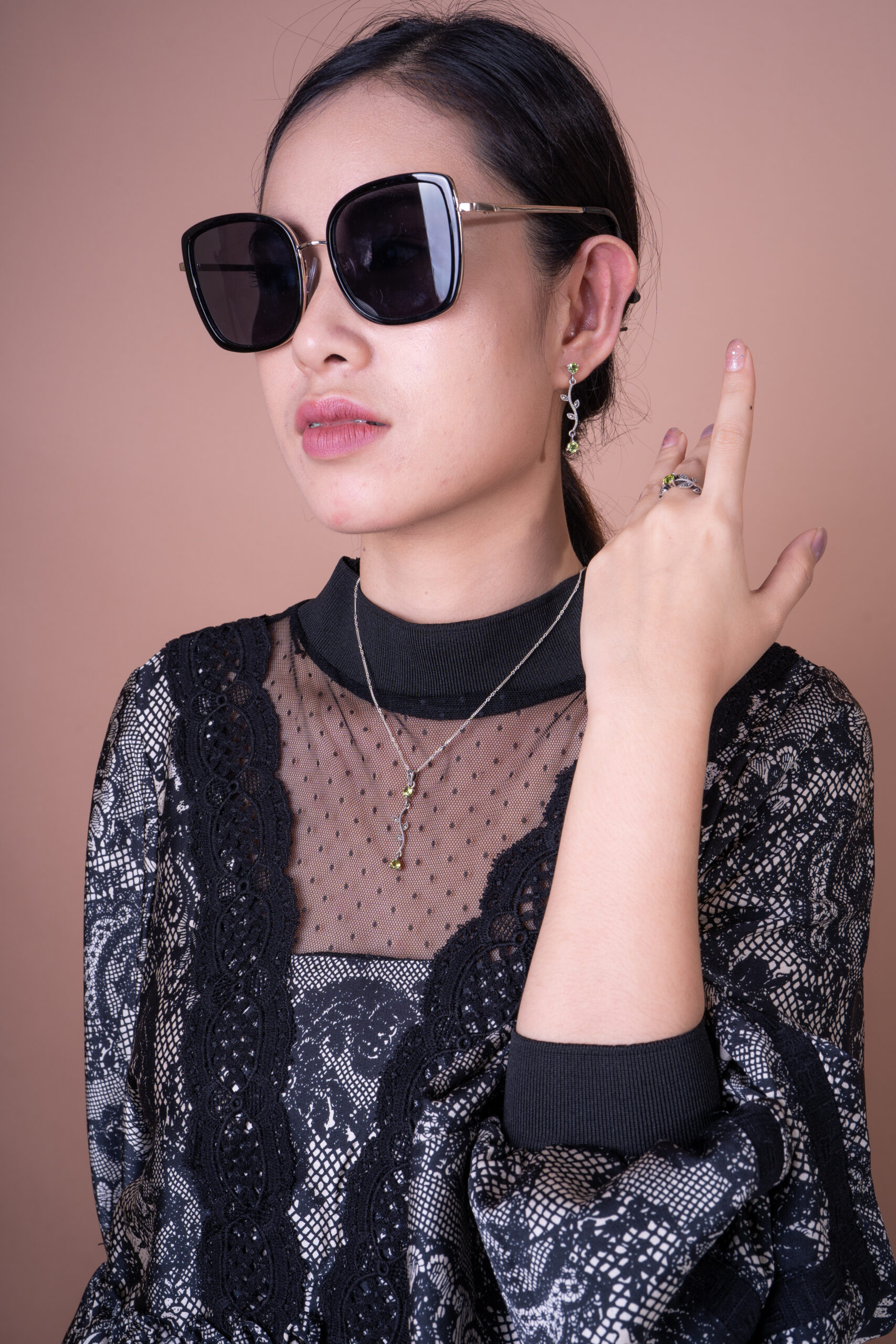 SILVER JEWELLERY LONG-TERM 